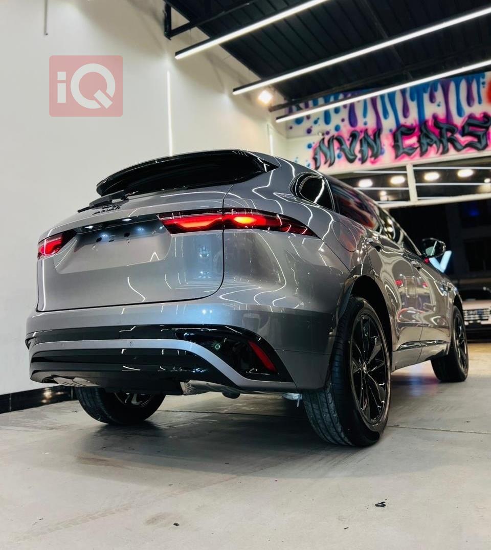 جاگوار F-Pace